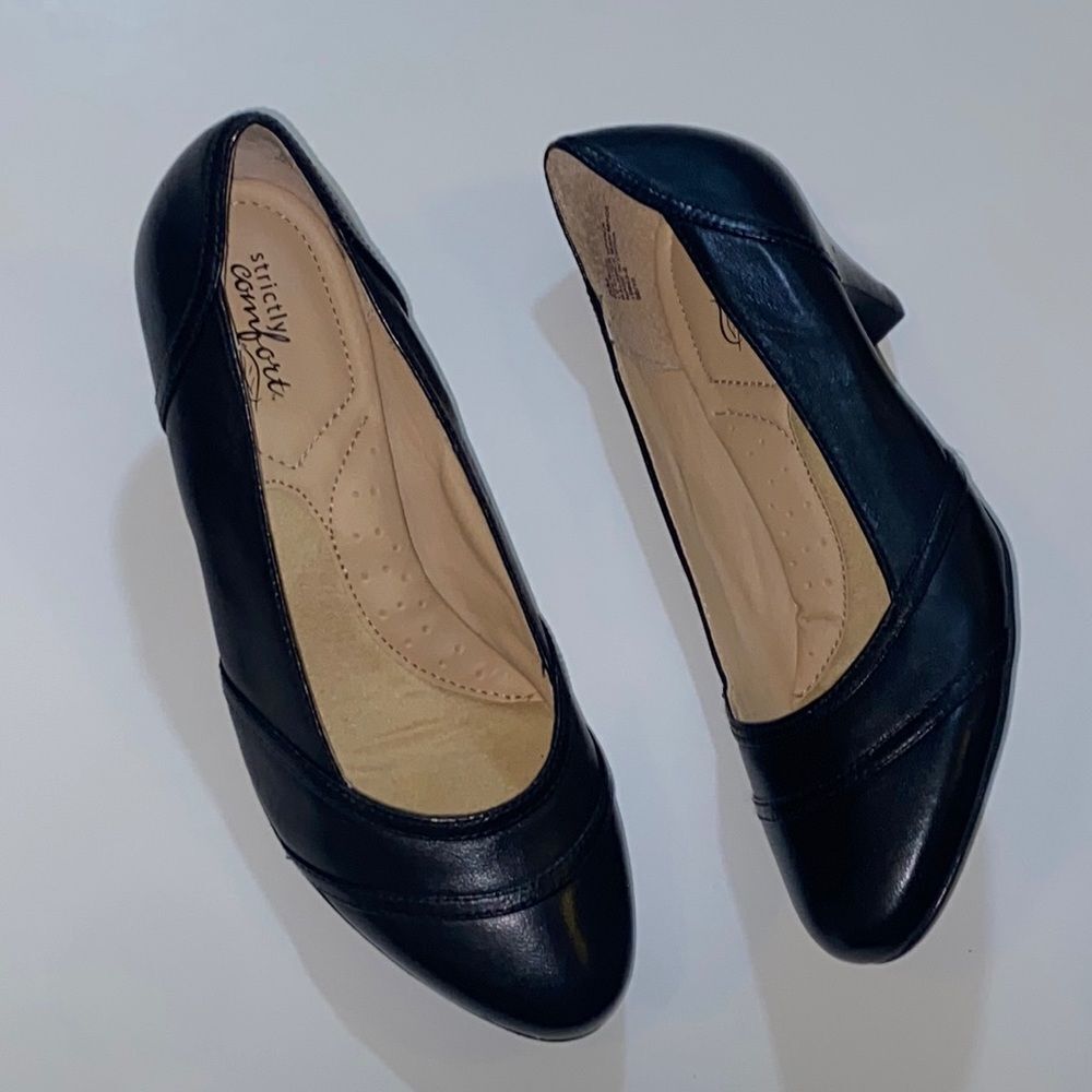 Strictly Comfort Women Heels Shoes Size 8